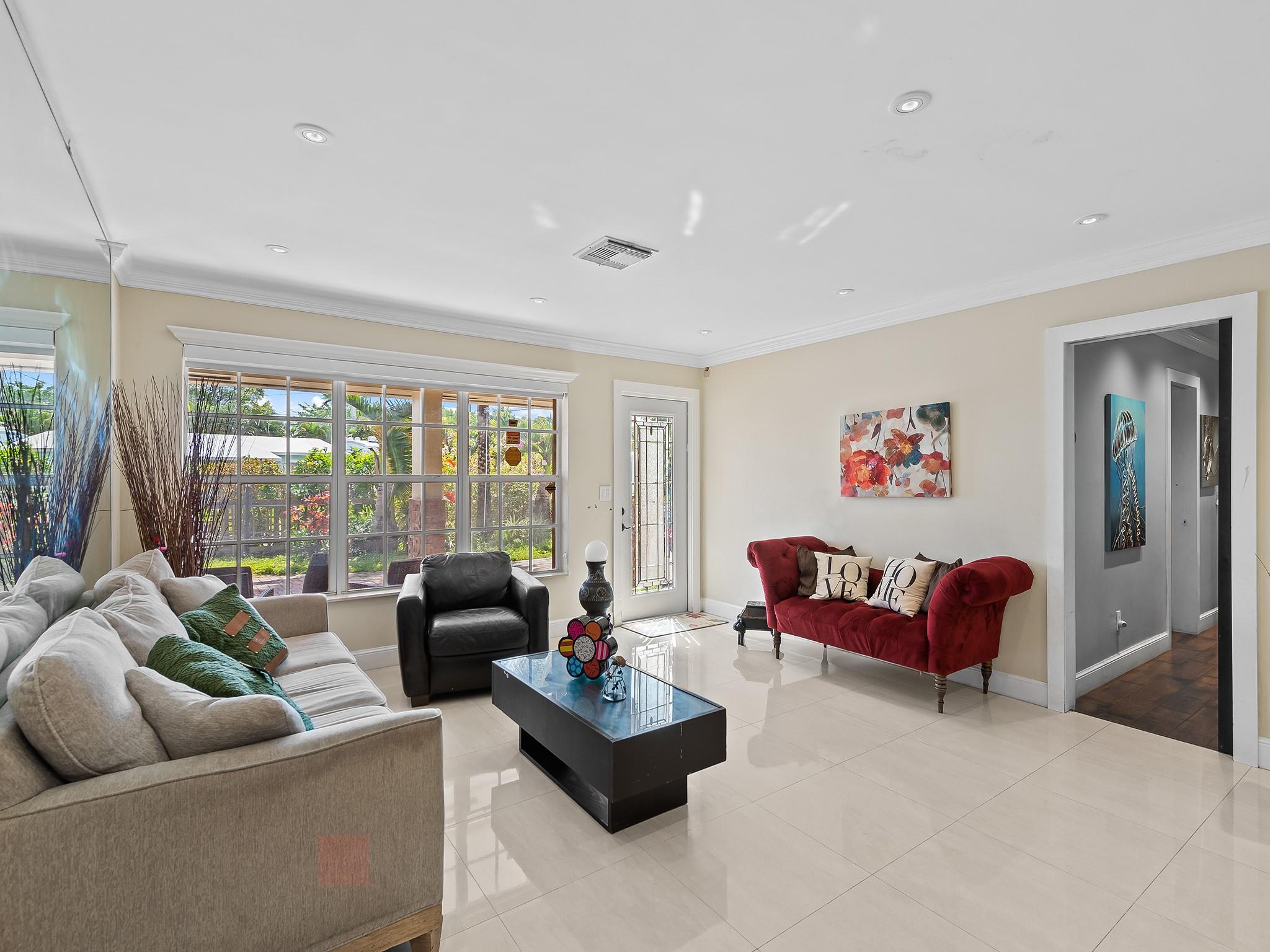 Cresthaven 11 53-41 B - Residential