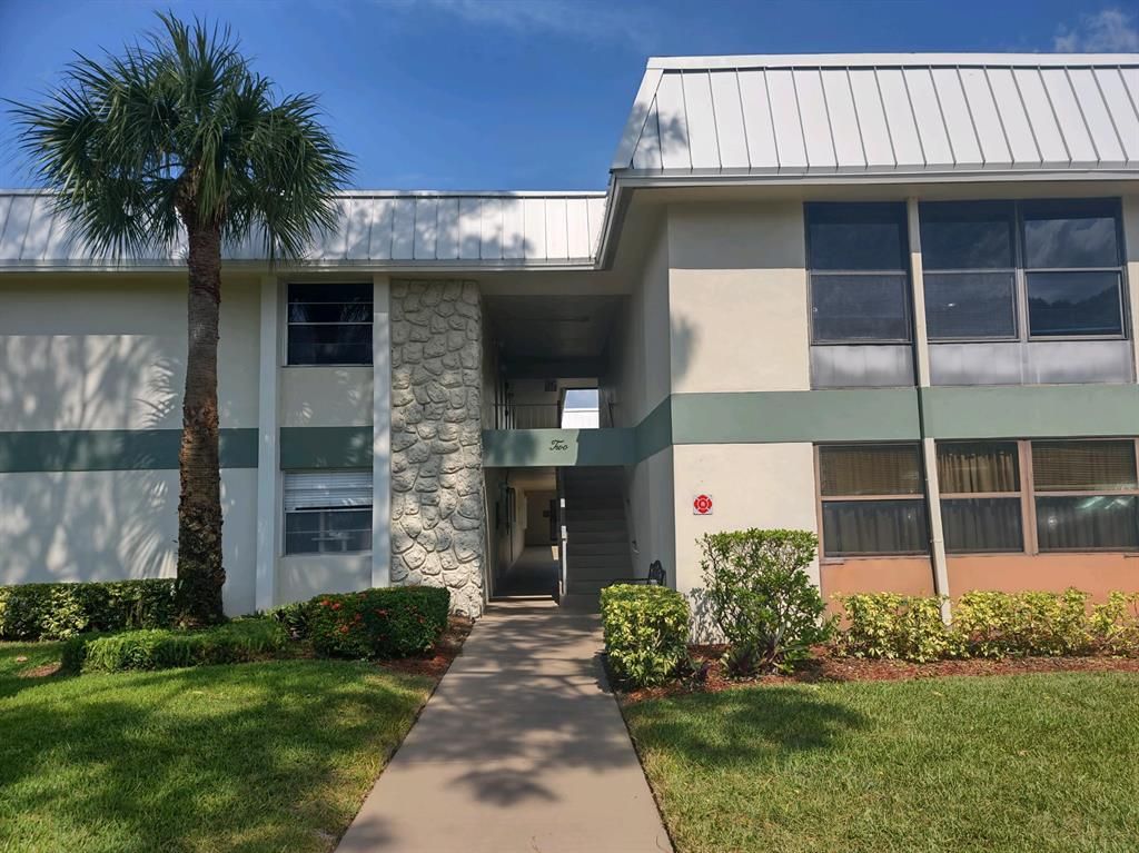 Photo of 2302 Sunrise Boulevard #2-108, Fort Pierce, FL 34982 (MLS # R10715277)