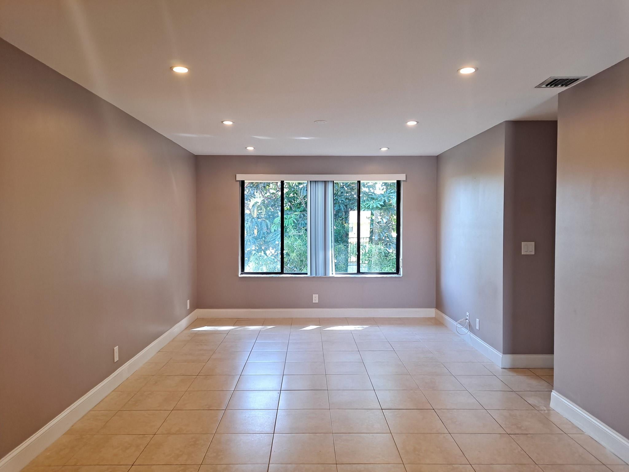 11441 NW 39 Court 320-3