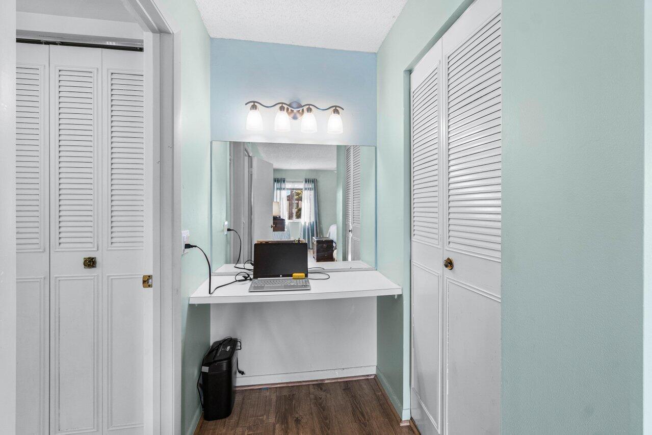 PINE RIDGE SOUTH IV CONDO - Residential Lease