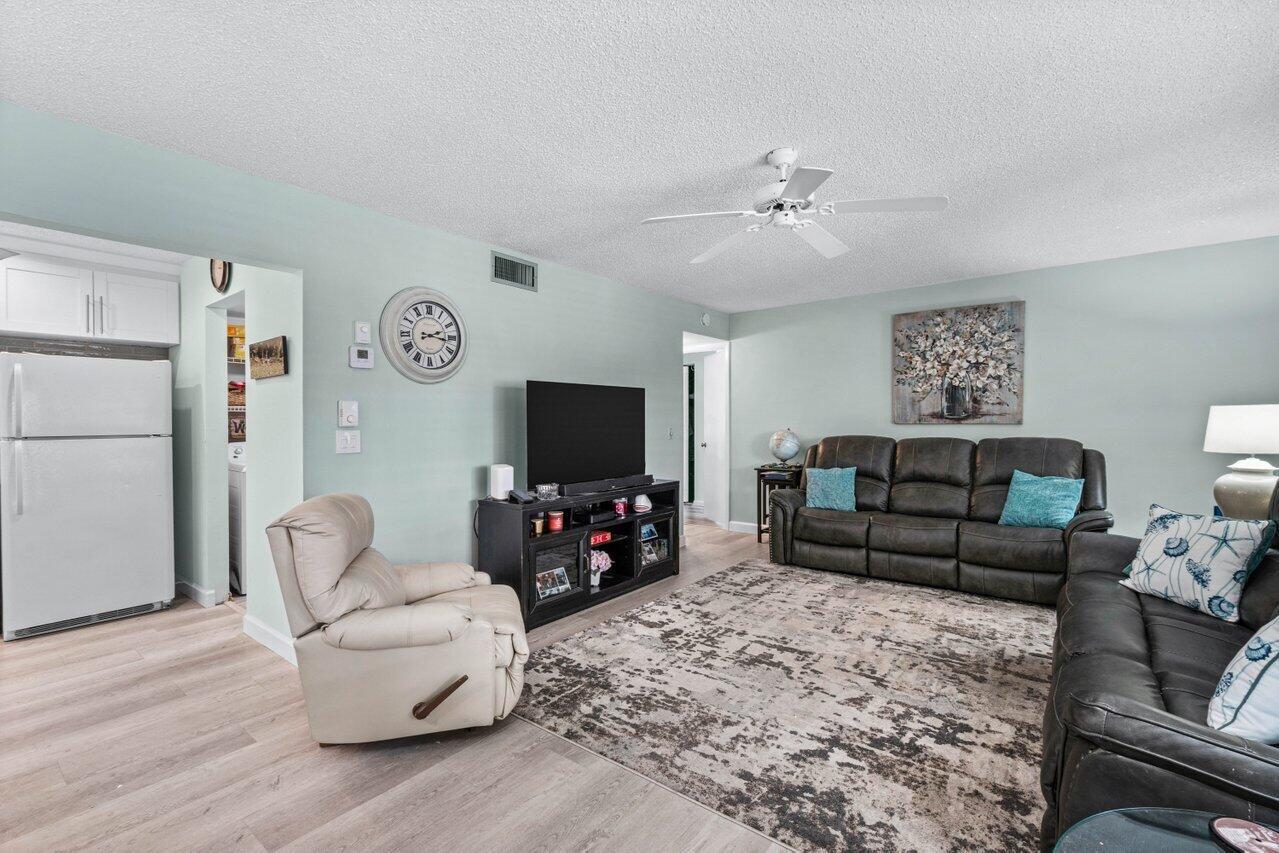 PINE RIDGE SOUTH IV CONDO - Residential Lease