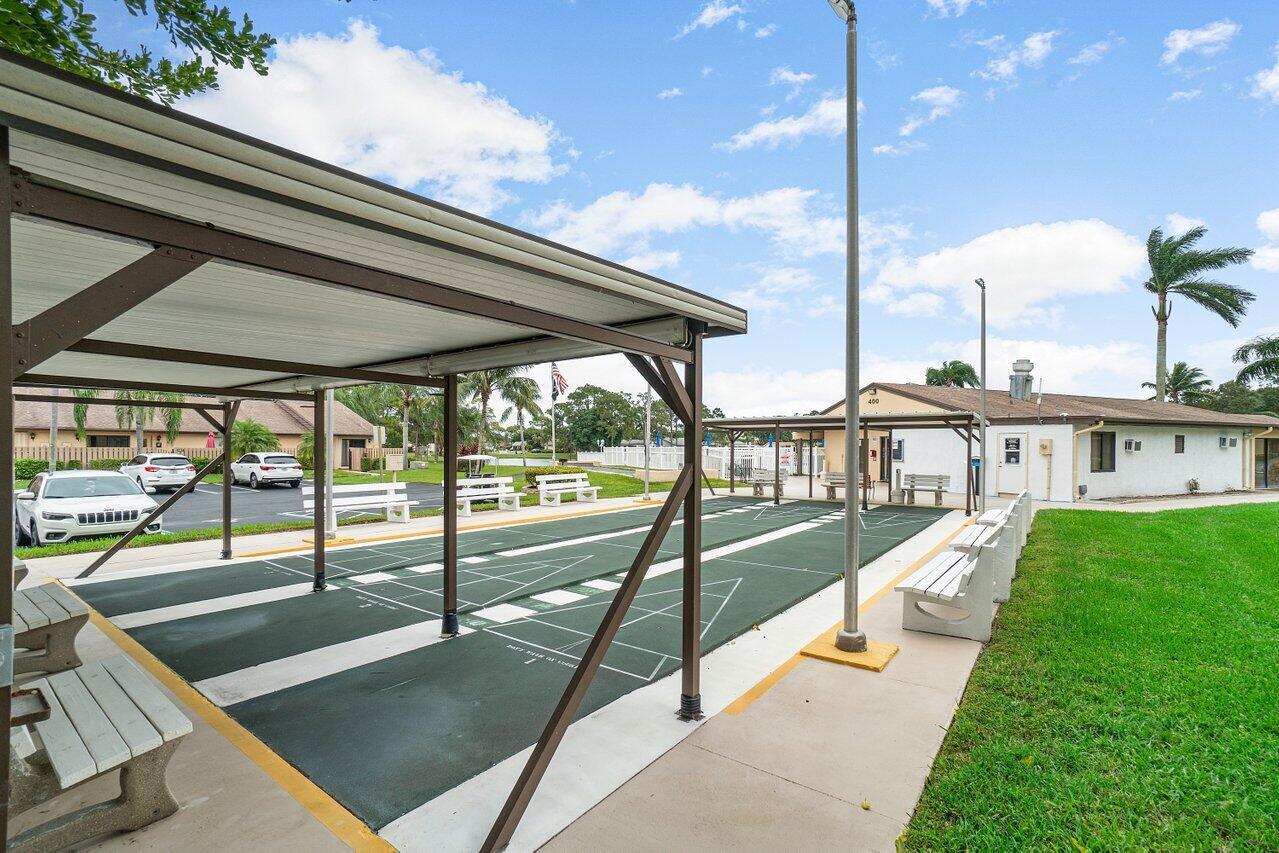 PINE RIDGE SOUTH IV CONDO - Residential Lease