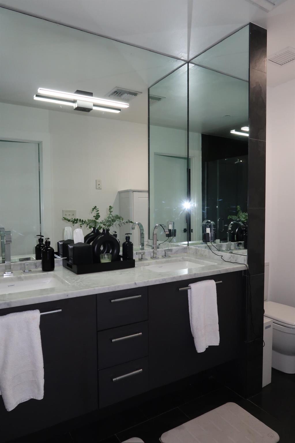 900 BISCAYNE BAY CONDO - Residential Lease