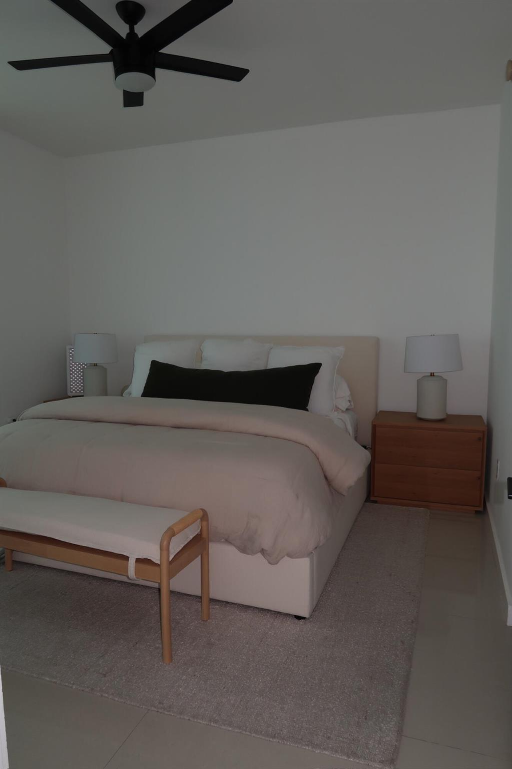 900 BISCAYNE BAY CONDO - Residential Lease