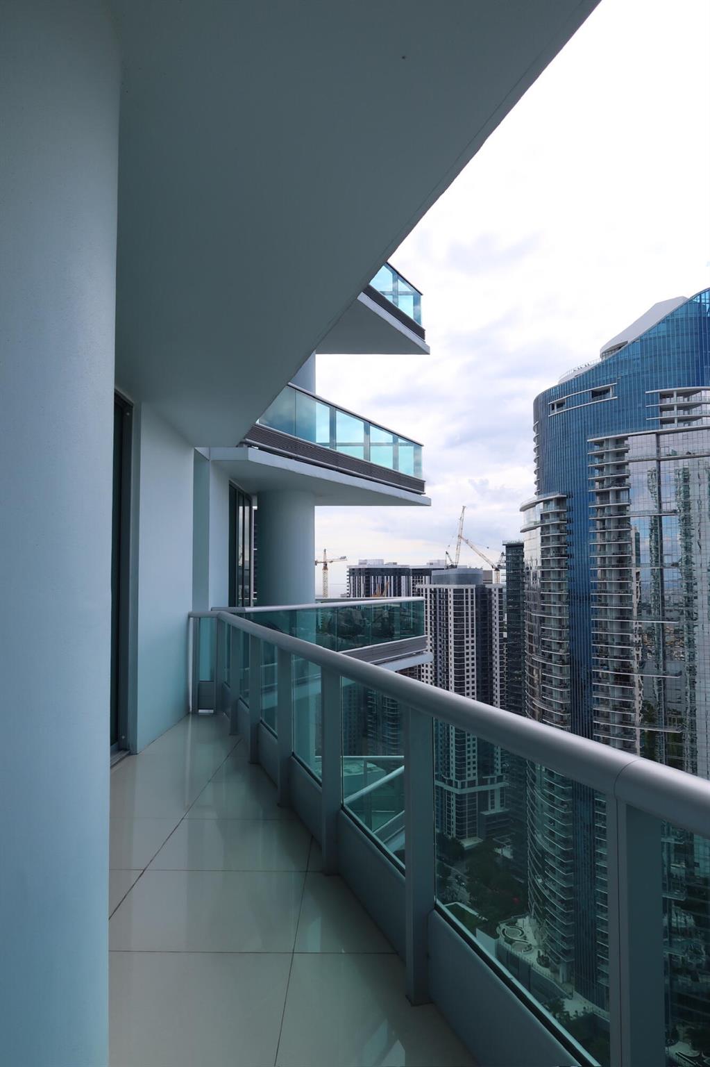 900 BISCAYNE BAY CONDO - Residential Lease