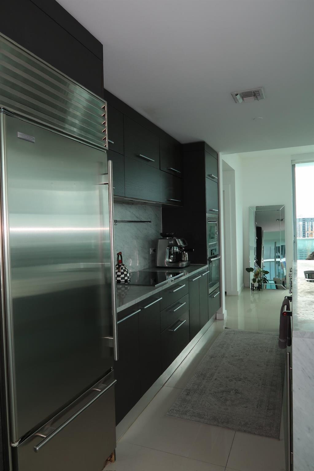 900 BISCAYNE BAY CONDO - Residential Lease