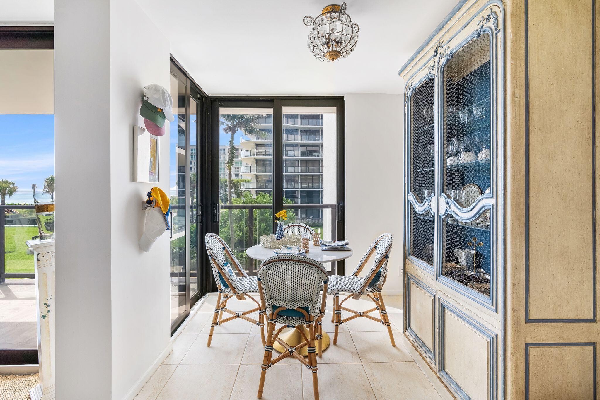 HALCYON OF PALM BEACH - Residential
