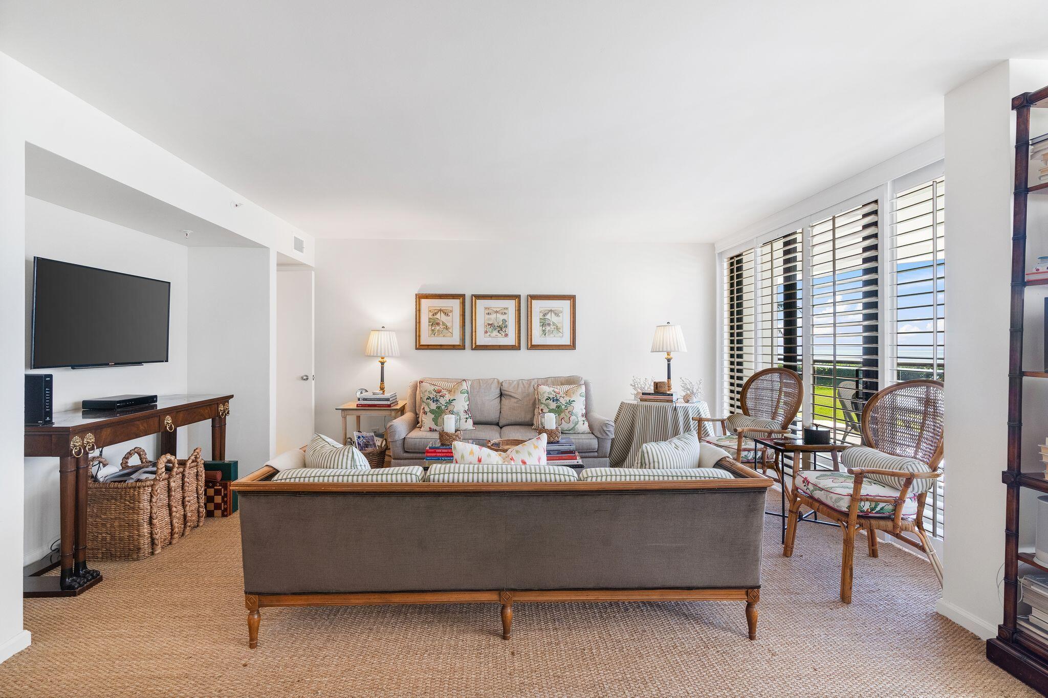 HALCYON OF PALM BEACH - Residential