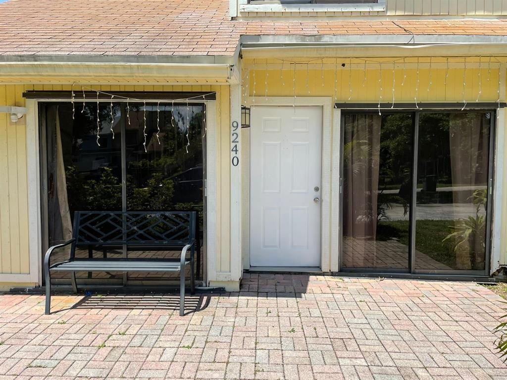 Photo of 9240 Green Meadows Way, Palm Beach Gardens, FL 33418 (MLS # R10742430)