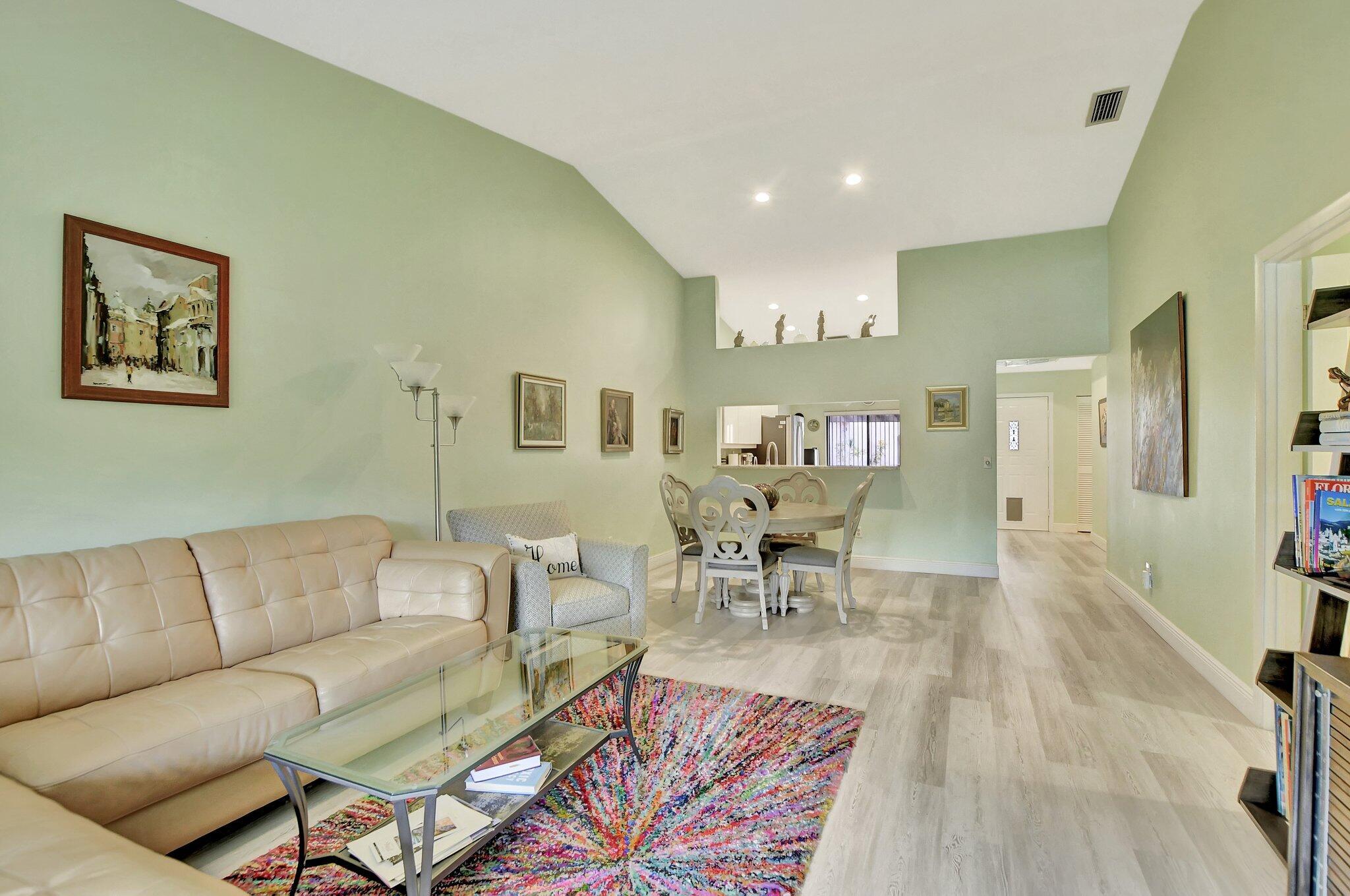 VILLAS OF BOCA DELRAY CONDO - Residential
