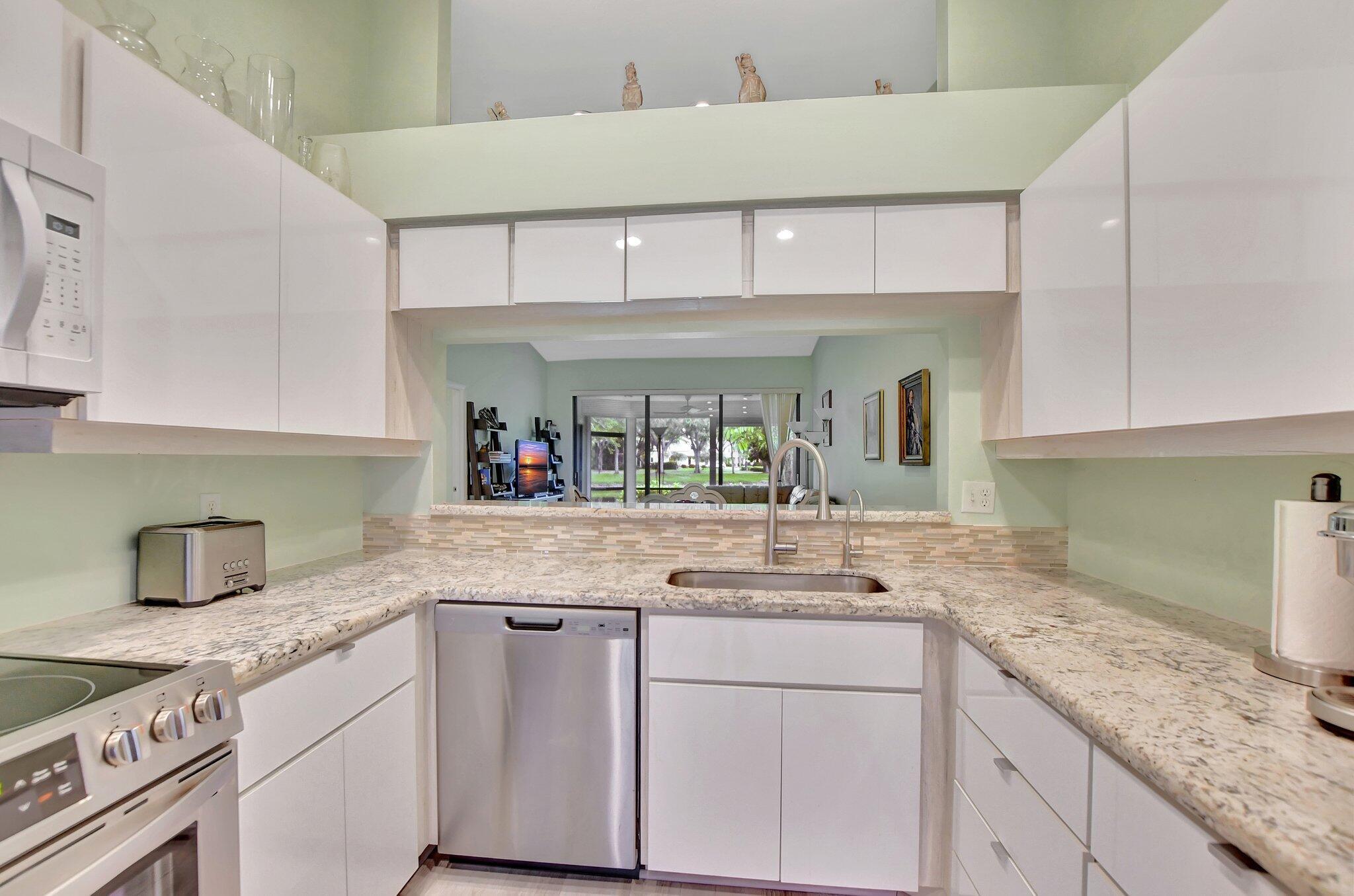 VILLAS OF BOCA DELRAY CONDO - Residential