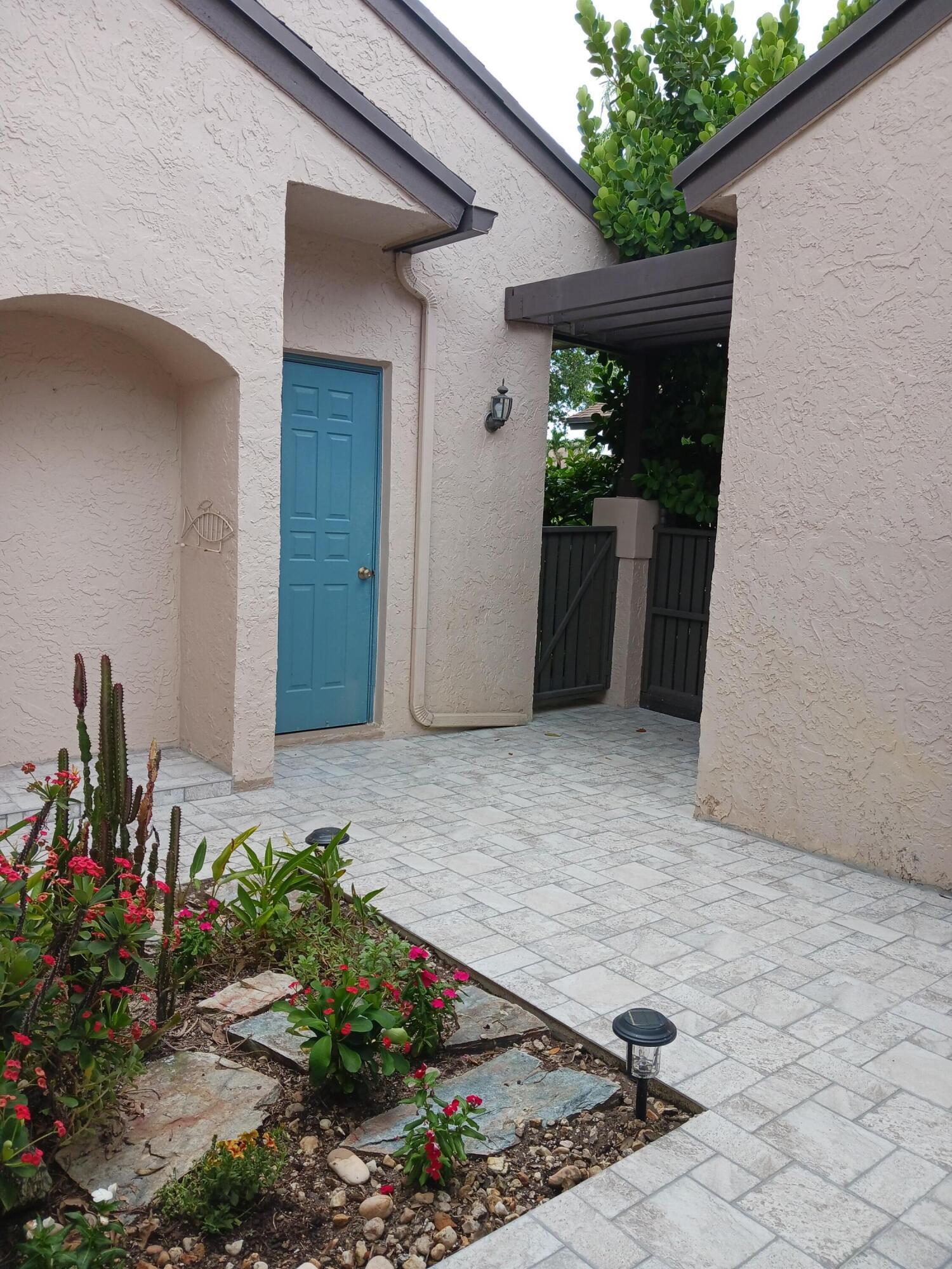 VILLAS OF BOCA DELRAY CONDO - Residential
