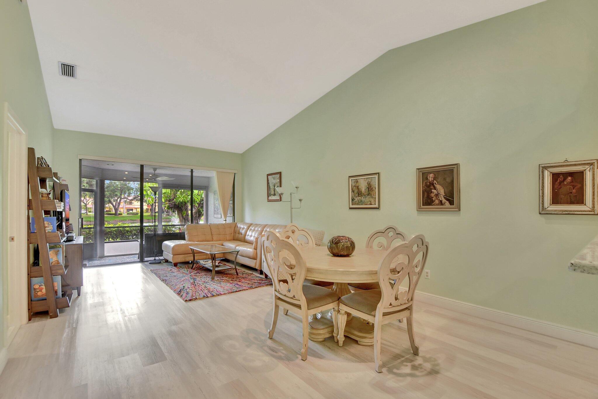 VILLAS OF BOCA DELRAY CONDO - Residential