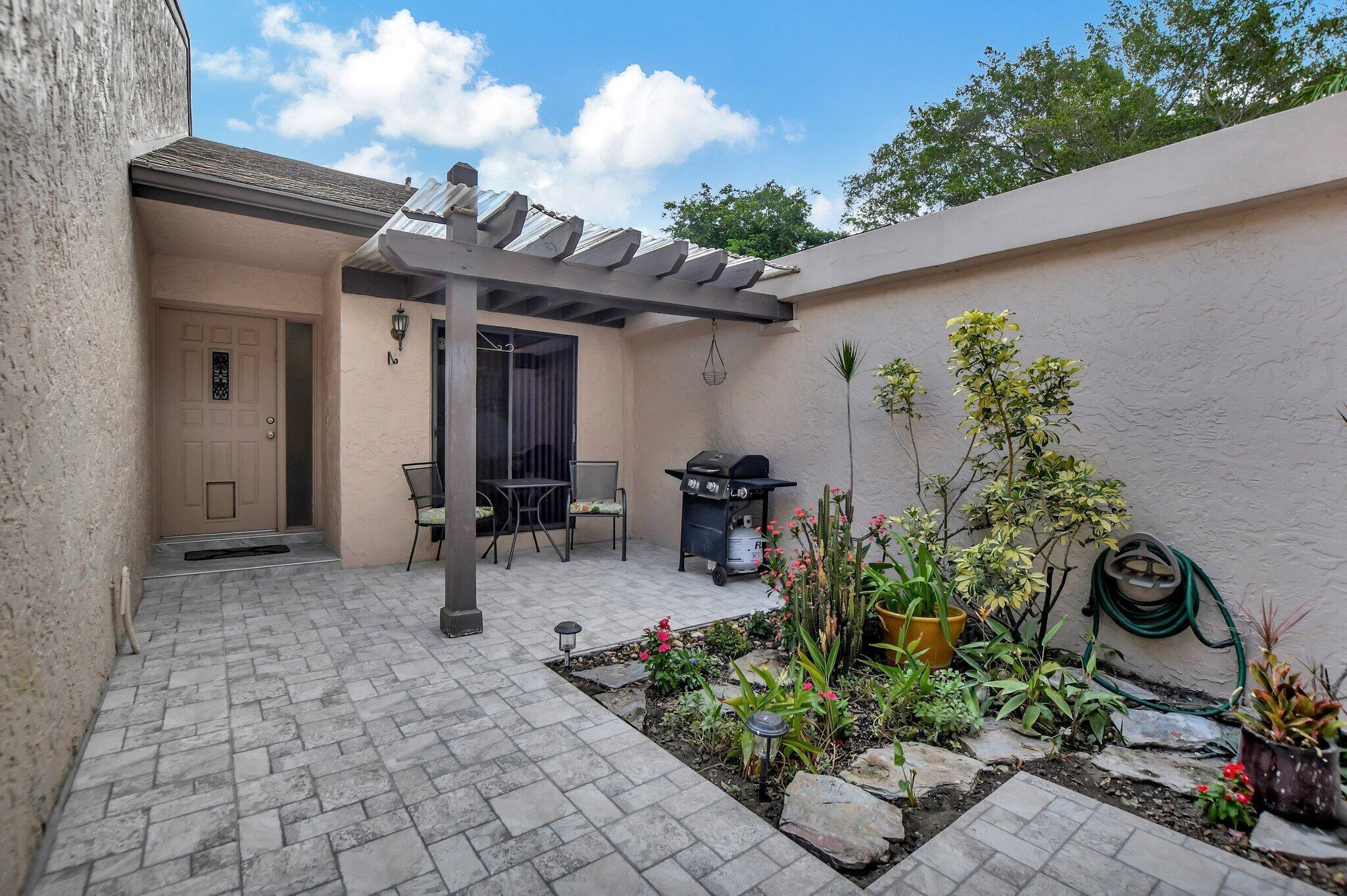 VILLAS OF BOCA DELRAY CONDO - Residential