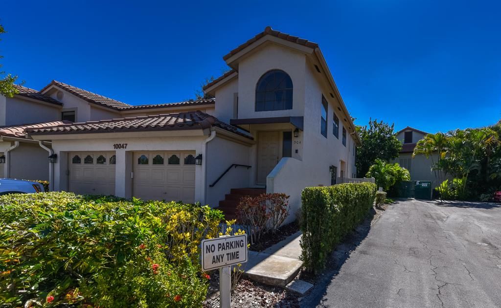 Photo of 10047 53rd Way S #902, Boynton Beach, FL 33437 (MLS # R10689807)