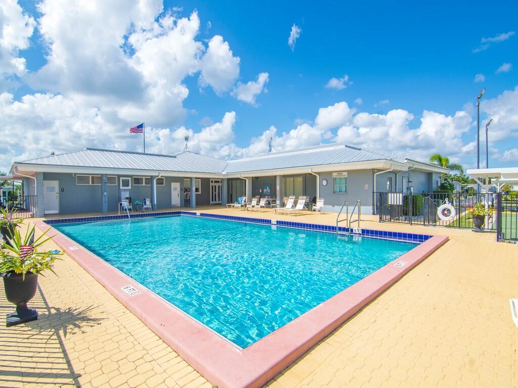 Sandhill Shores - Residential