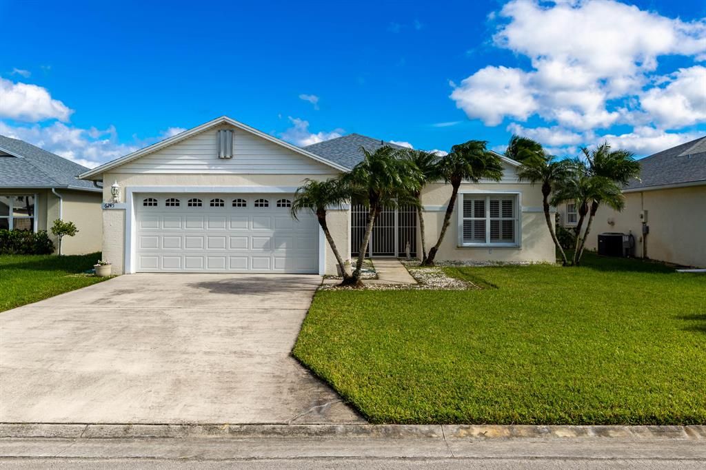 Photo of 6245 Alexandria Circle, Fort Pierce, FL 34982 (MLS # R10704507)