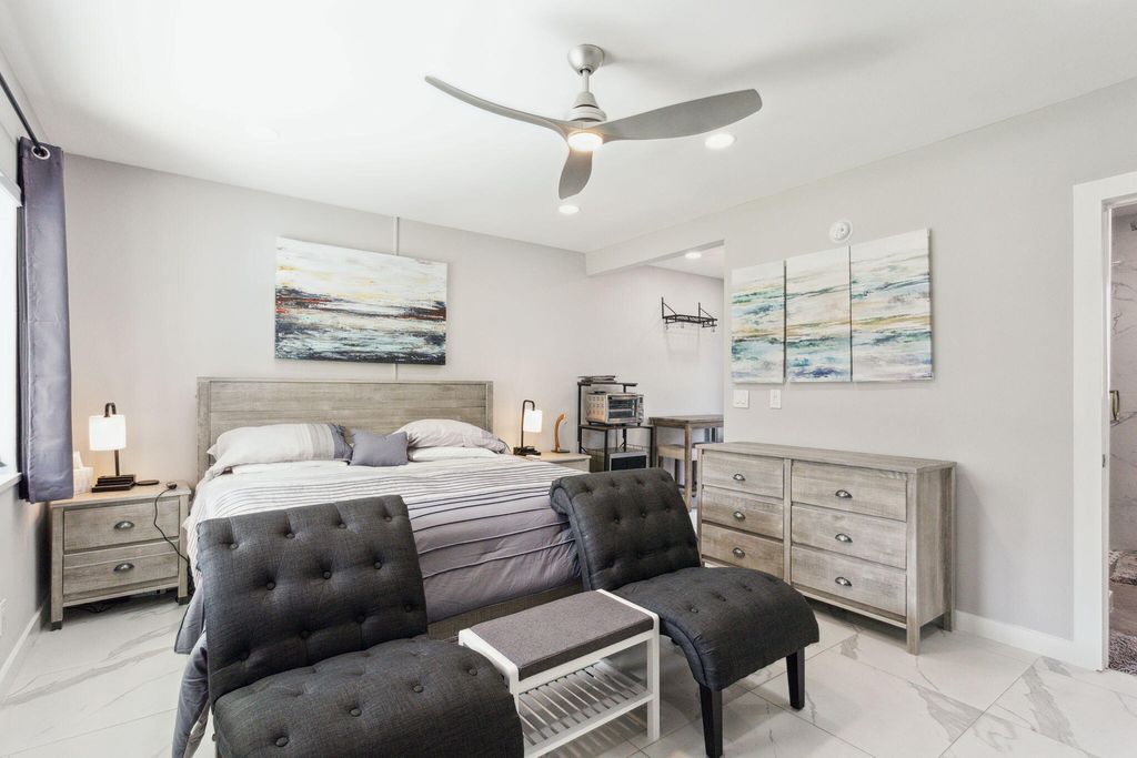 Photo of 711 SE 2nd St #2, Delray Beach, FL 33483 (MLS # R11101282)