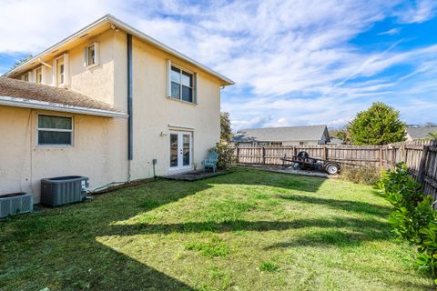 Tiny photo for 4558 Bonanza Road, Lake Worth, FL 33467 (MLS # B26000024)