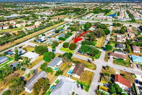 Tiny photo for 4558 Bonanza Road, Lake Worth, FL 33467 (MLS # B26000024)