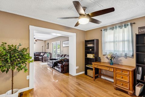 Tiny photo for 4558 Bonanza Road, Lake Worth, FL 33467 (MLS # B26000024)