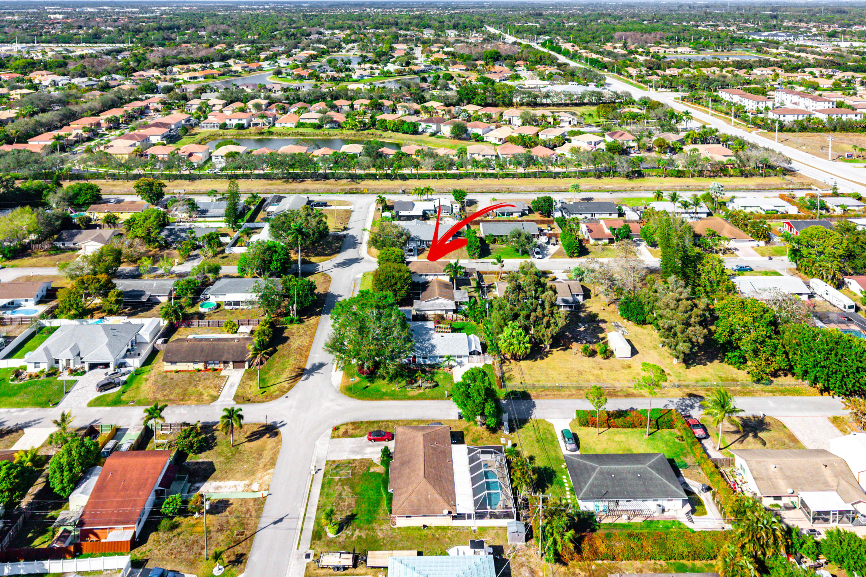 TROPICAL COUNTRY ESTATES - Residential