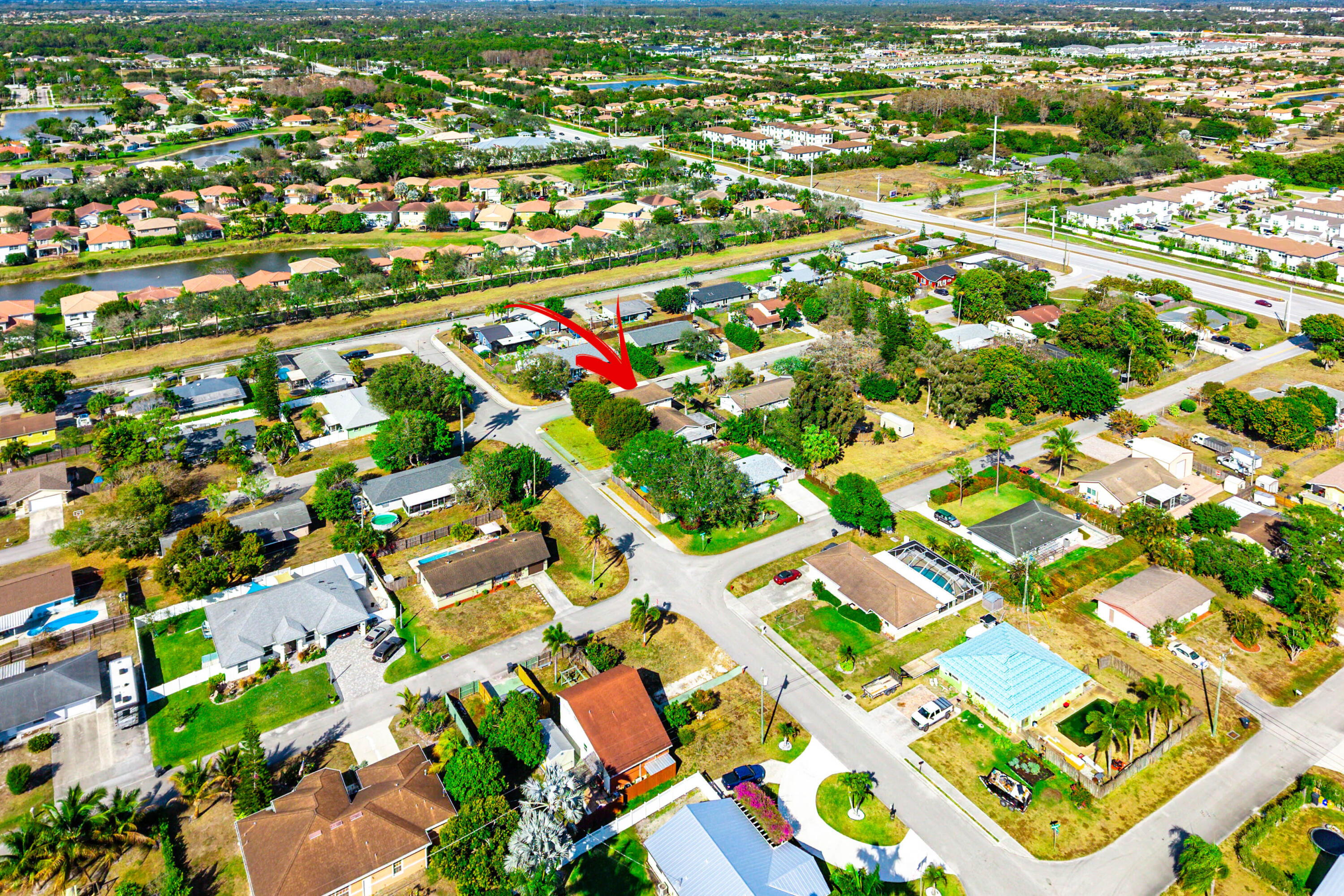 TROPICAL COUNTRY ESTATES - Residential