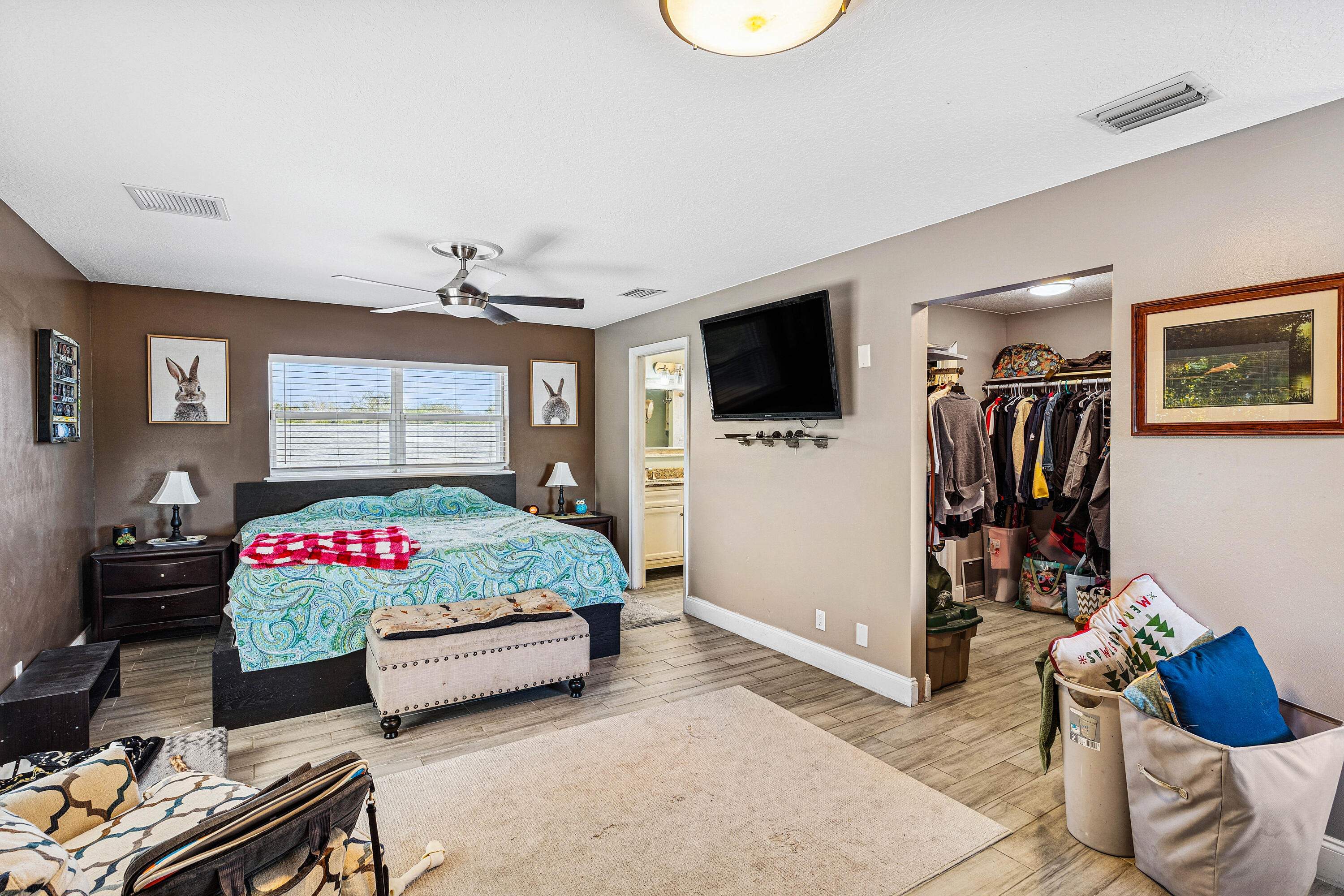 TROPICAL COUNTRY ESTATES - Residential