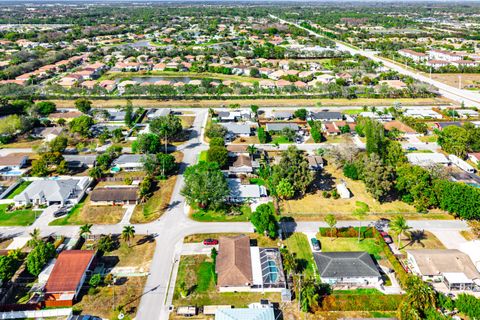Tiny photo for 4558 Bonanza Road, Lake Worth, FL 33467 (MLS # B26000024)