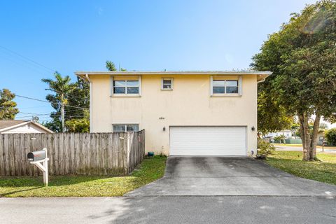 Tiny photo for 4558 Bonanza Road, Lake Worth, FL 33467 (MLS # B26000024)