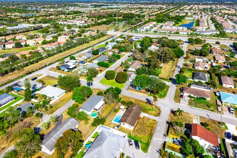 Tiny photo for 4558 Bonanza Road, Lake Worth, FL 33467 (MLS # B26000024)
