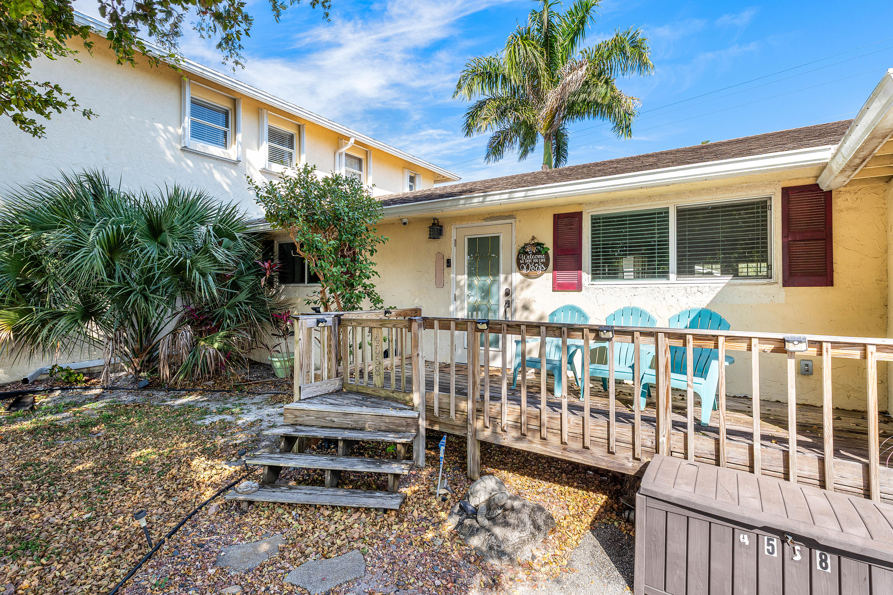 TROPICAL COUNTRY ESTATES - Residential