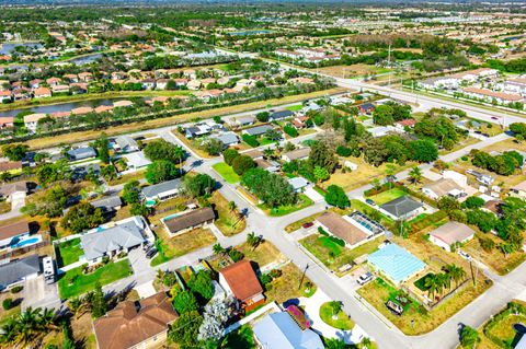 Tiny photo for 4558 Bonanza Road, Lake Worth, FL 33467 (MLS # B26000024)