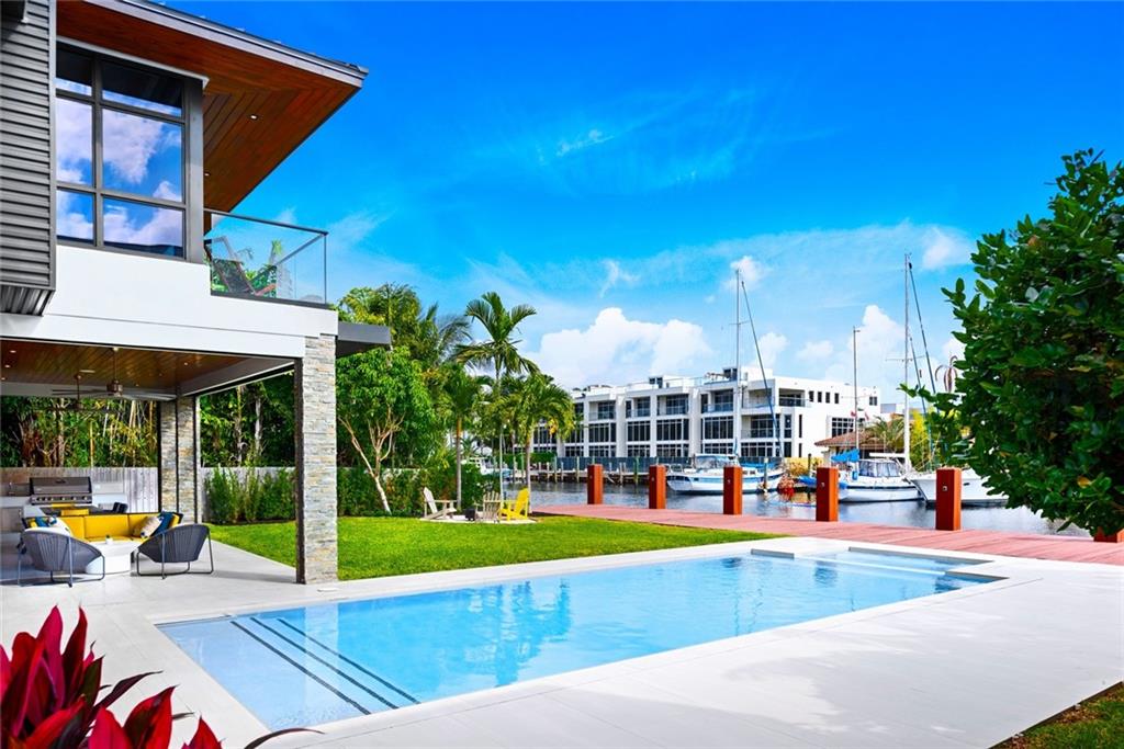 Victoria Isles 15-67 B - Residential