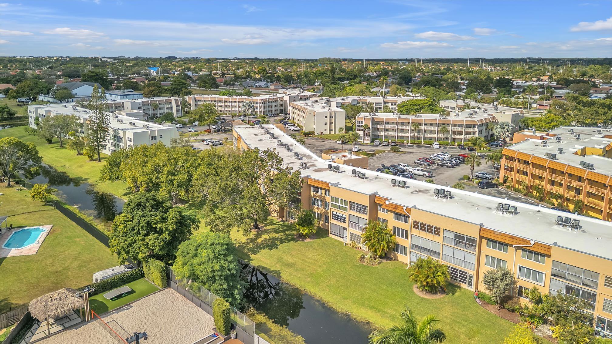 Royal Park Gardens - Residential