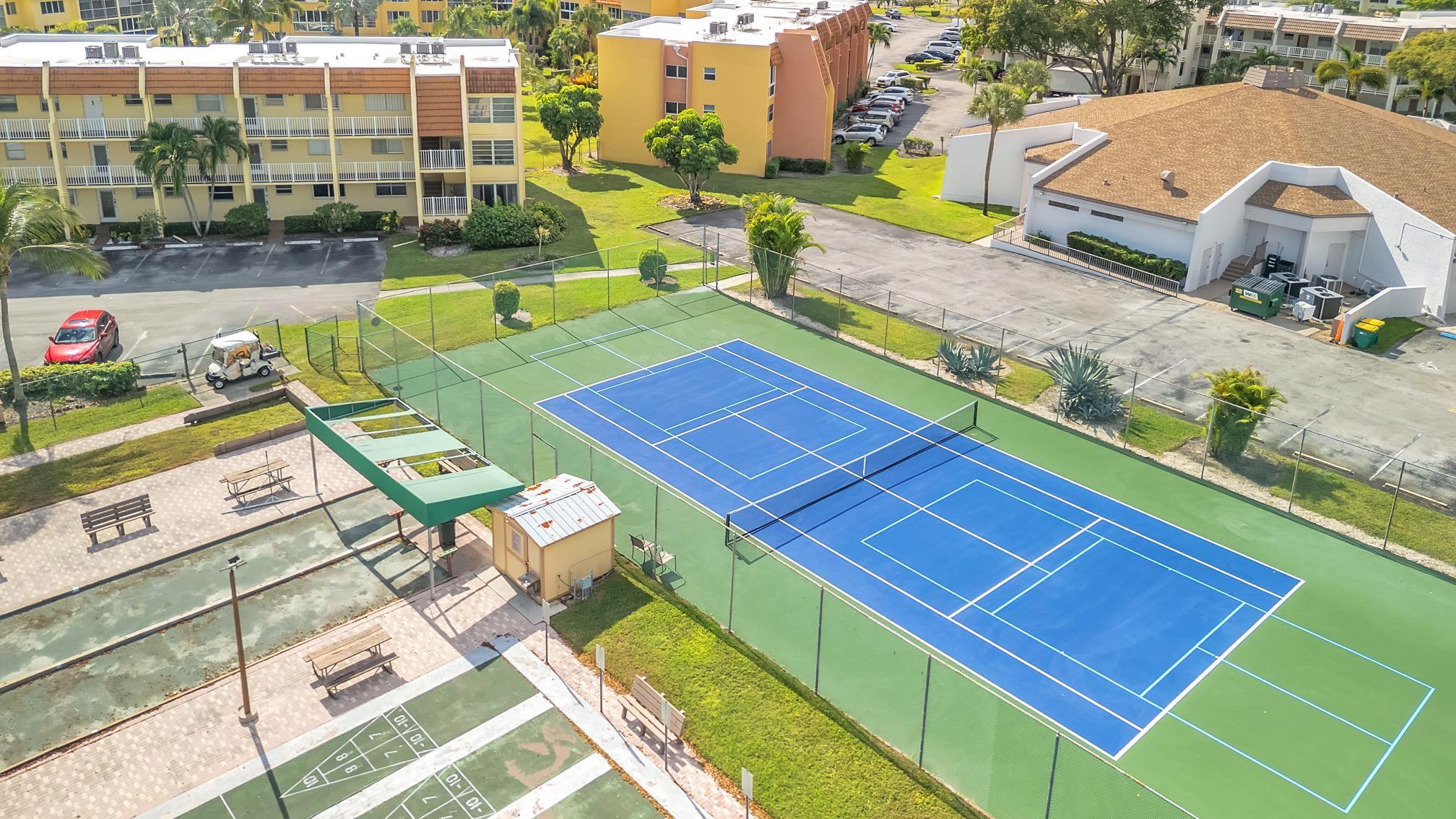 Royal Park Gardens - Residential