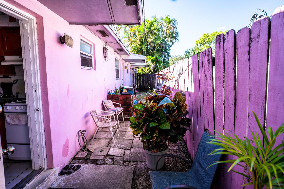 RIVERSIDE - Residential Income