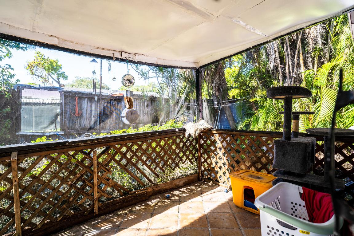 RIVERSIDE - Residential Income