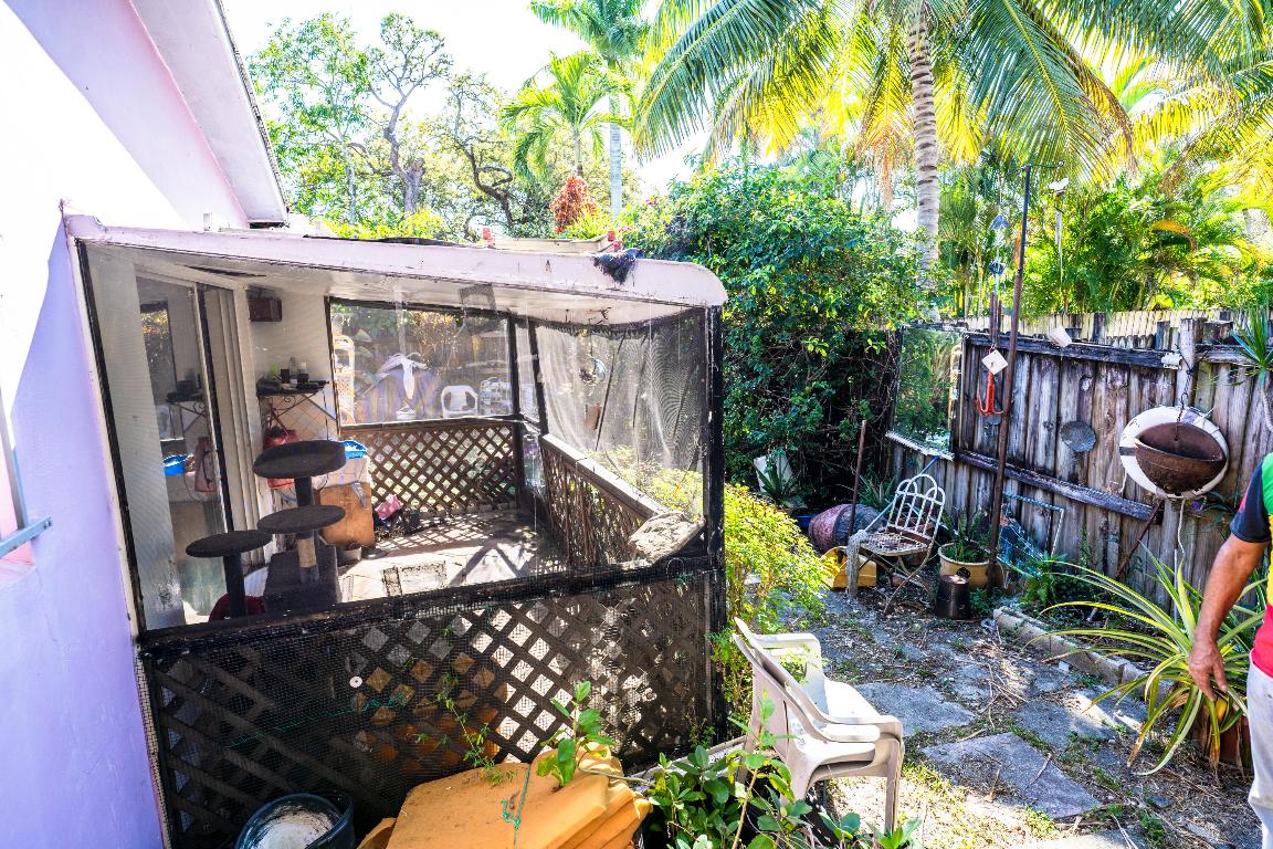 RIVERSIDE - Residential Income