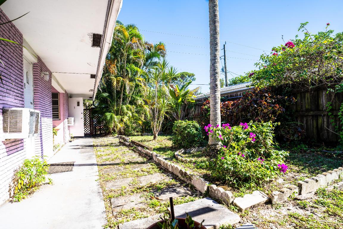 RIVERSIDE - Residential Income