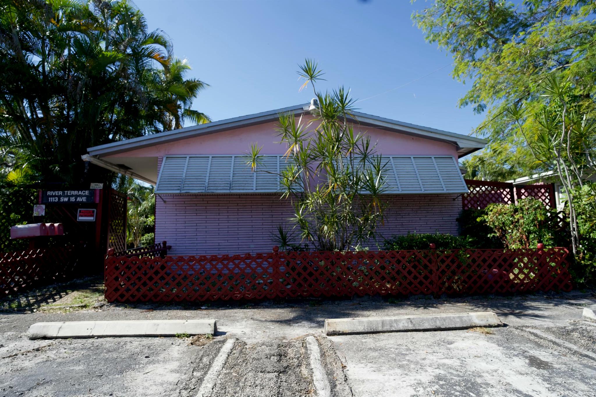 RIVERSIDE - Residential Income