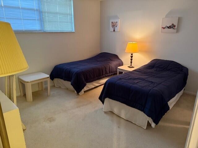 DEER CREEK COUNTRY CLUB - Residential Lease