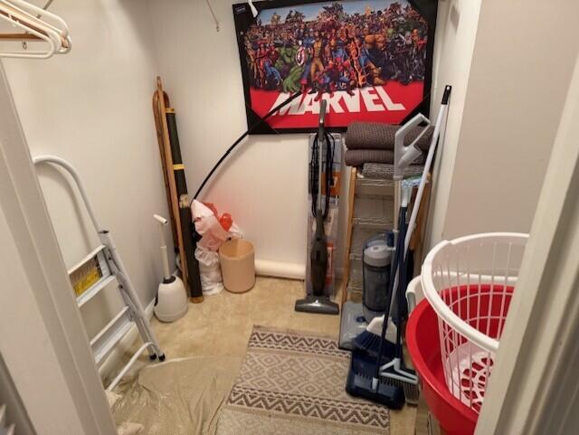 DEER CREEK COUNTRY CLUB - Residential Lease