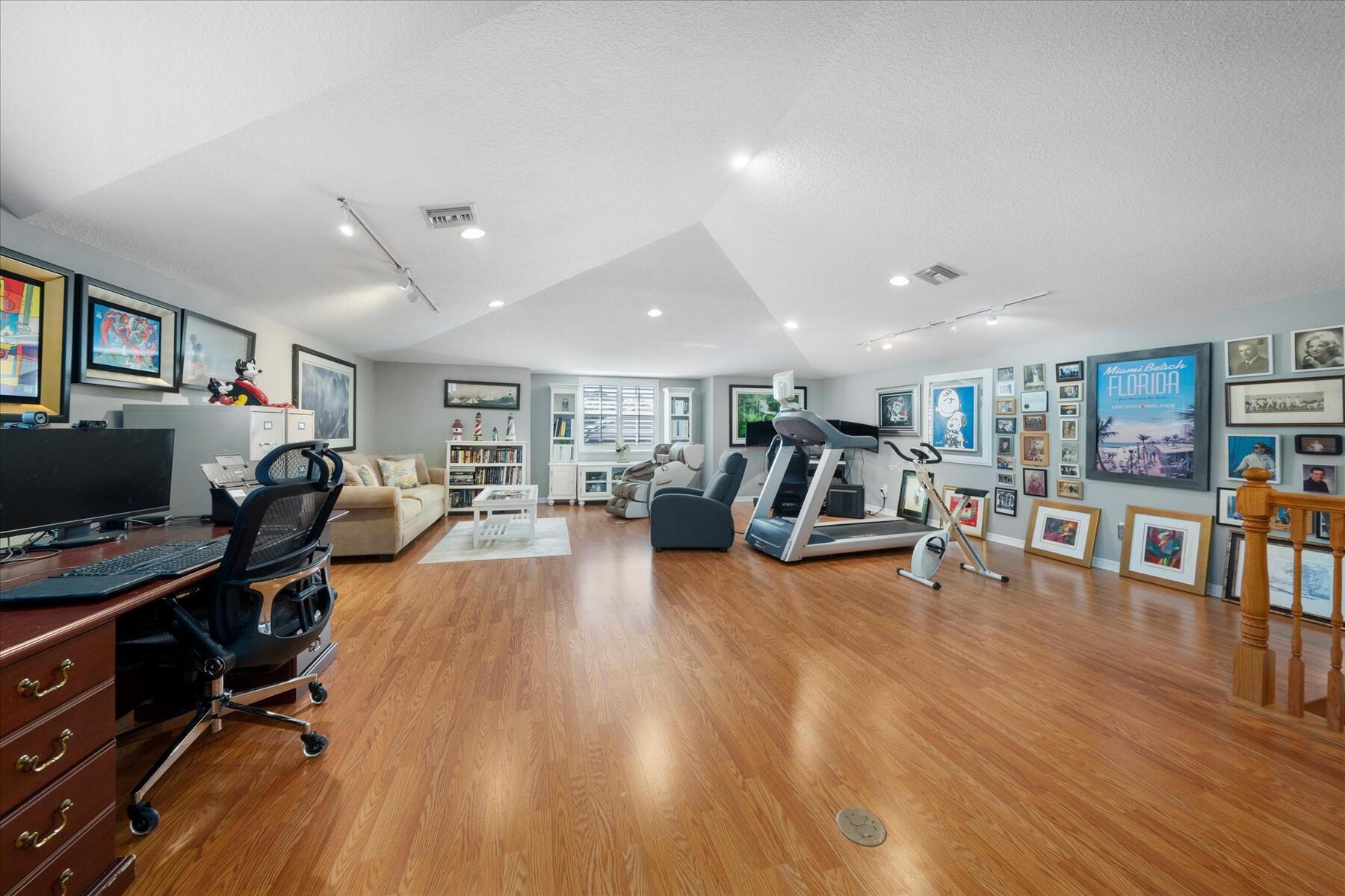 ROSEWOOD COURT SUBDIVISIO - Residential