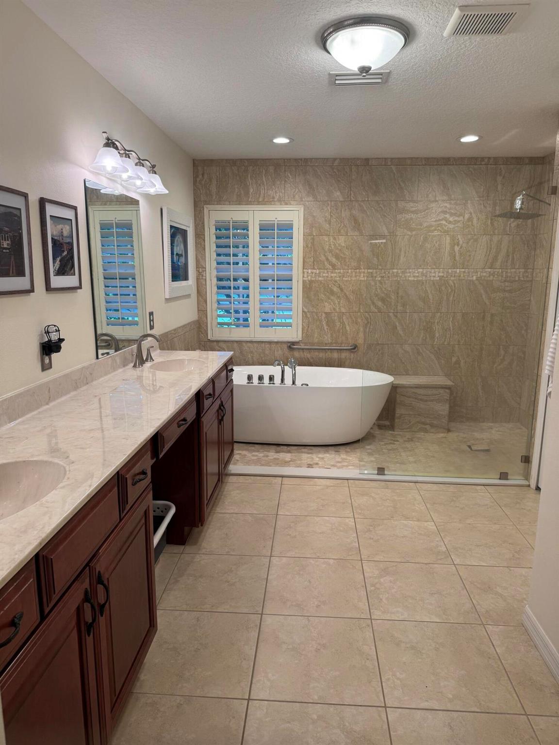 ROSEWOOD COURT SUBDIVISIO - Residential