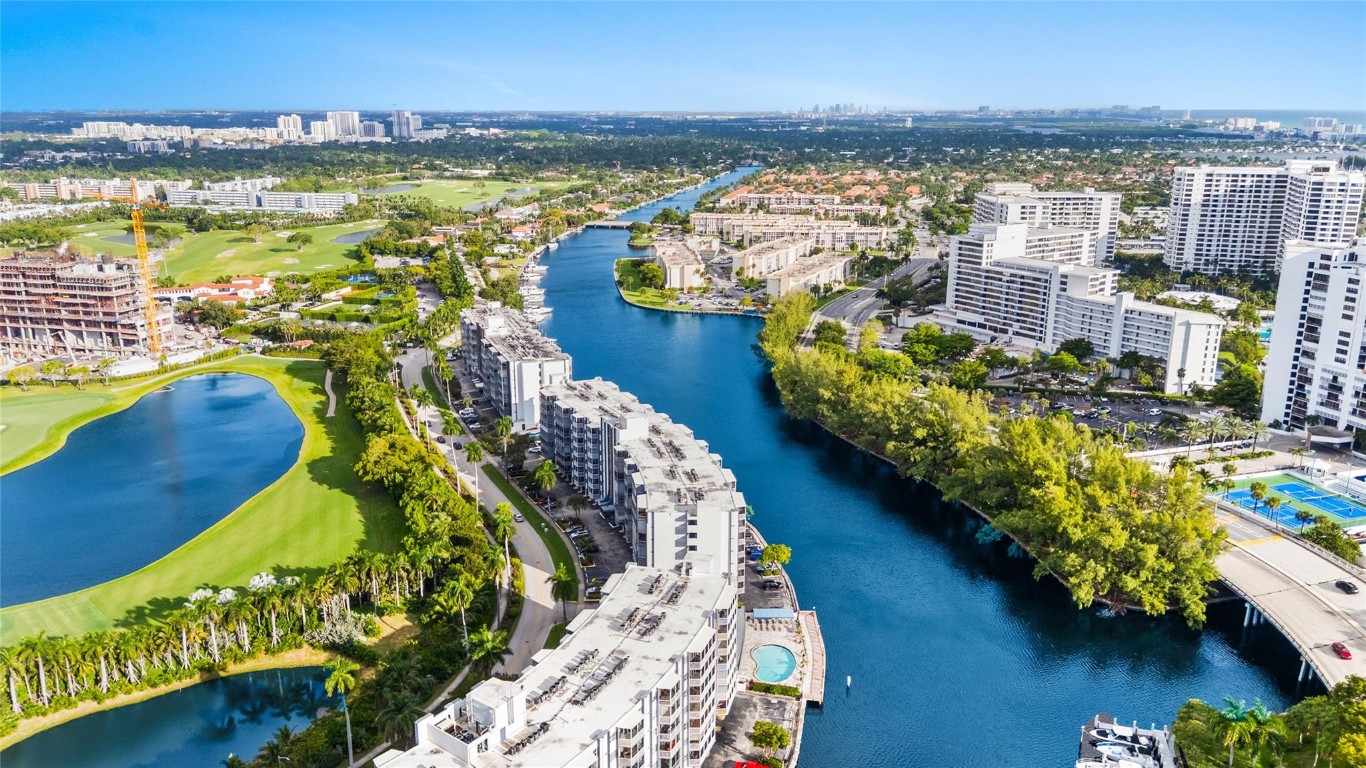 Fairways Riviera - Residential