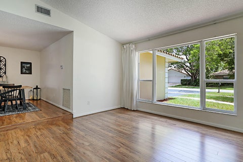 Tiny photo for 20869 Sonrisa Way, Boca Raton, FL 33433 (MLS # B26031555)