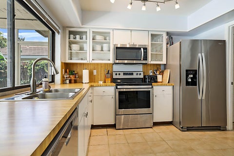 Tiny photo for 20869 Sonrisa Way, Boca Raton, FL 33433 (MLS # B26031555)