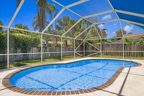 Tiny photo for 20869 Sonrisa Way, Boca Raton, FL 33433 (MLS # B26031555)