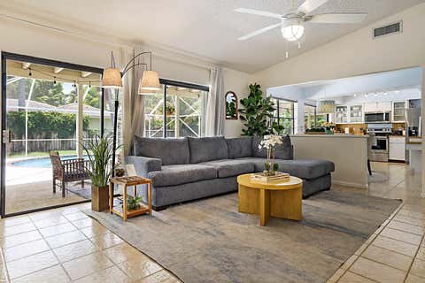 Tiny photo for 20869 Sonrisa Way, Boca Raton, FL 33433 (MLS # B26031555)